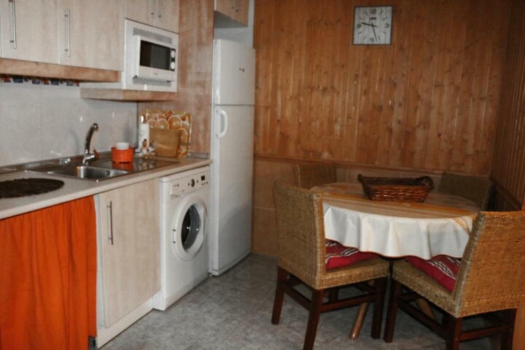 نافالوينغا Casa Rural Los 2 Yugos المظهر الخارجي الصورة